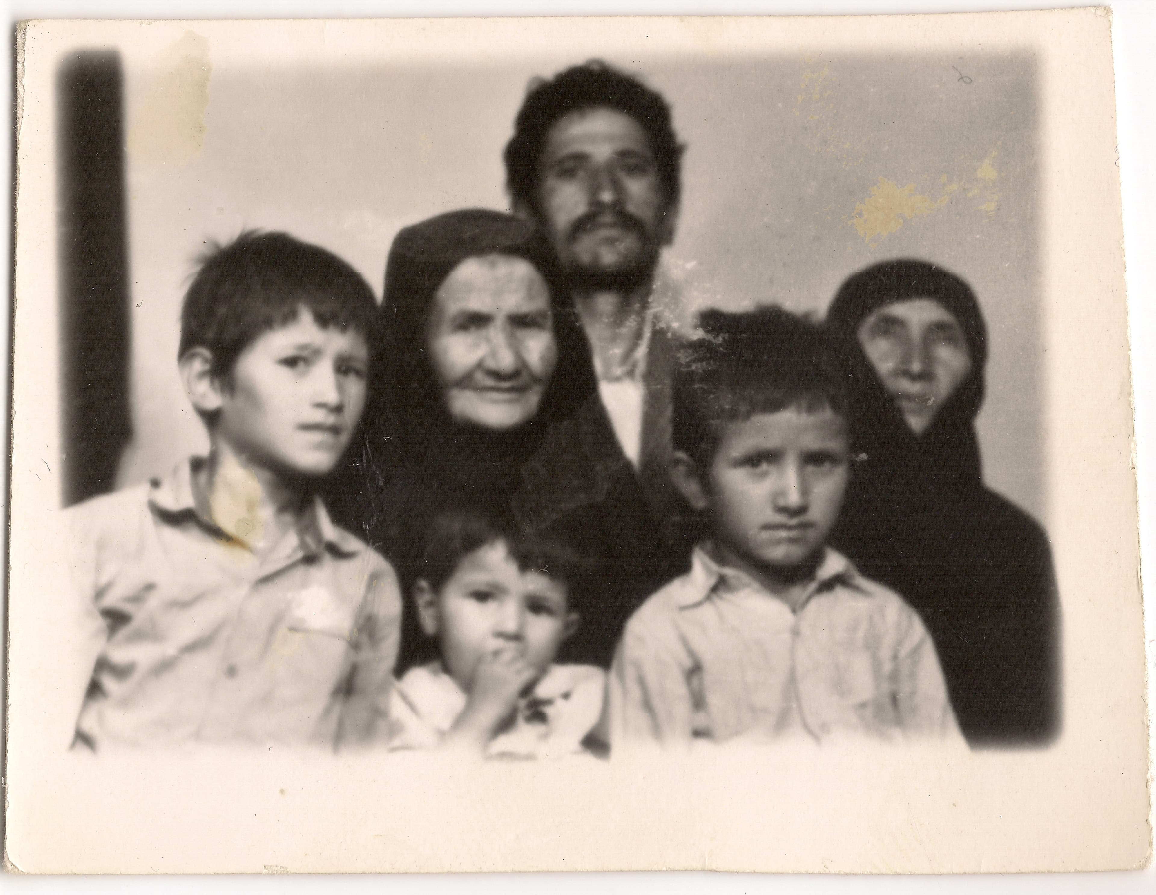 Mosa Rahimi with his family during his childhood in Iran